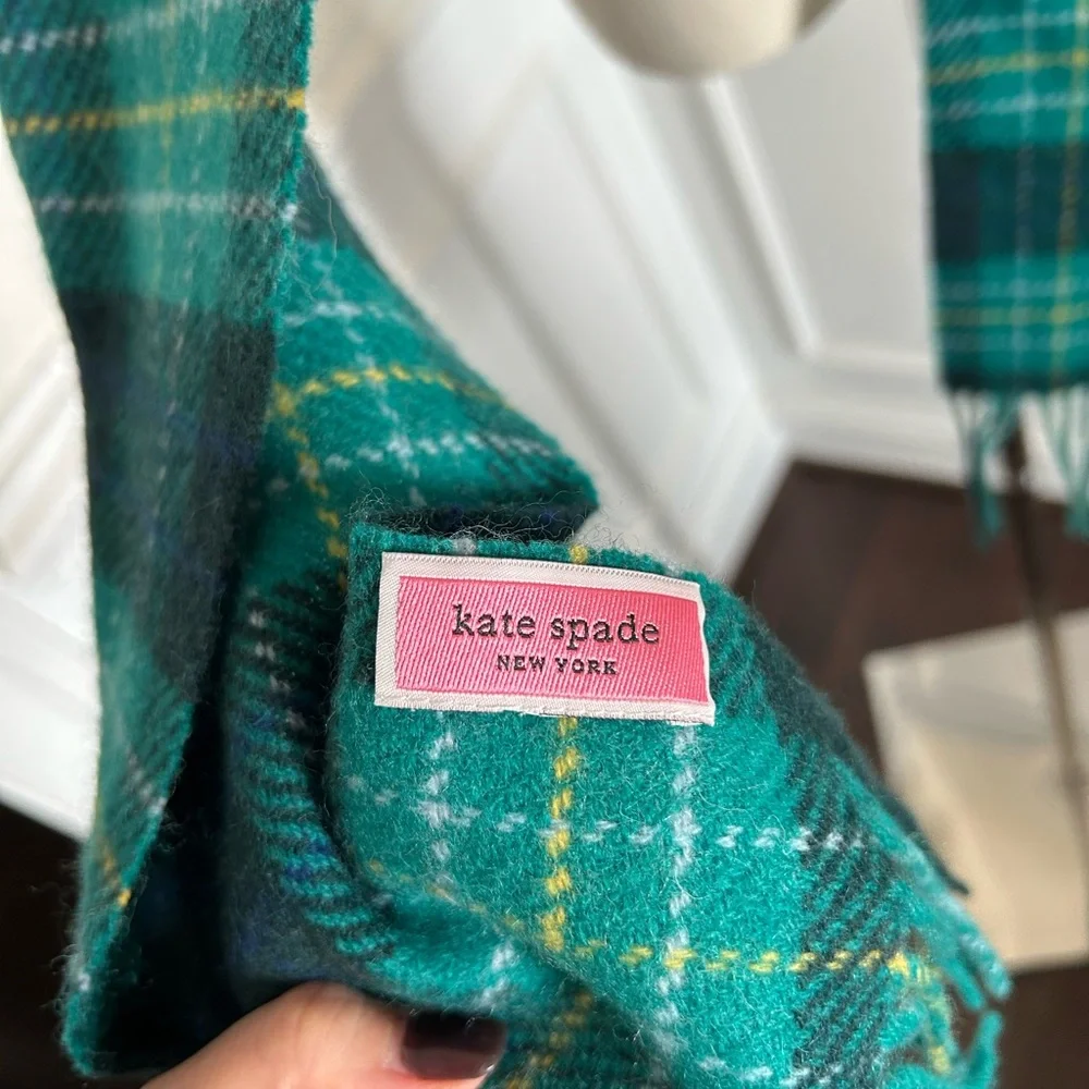 Kate Spade Greenhouse Plaid Scarf NWOT - Picture 5 of 6
